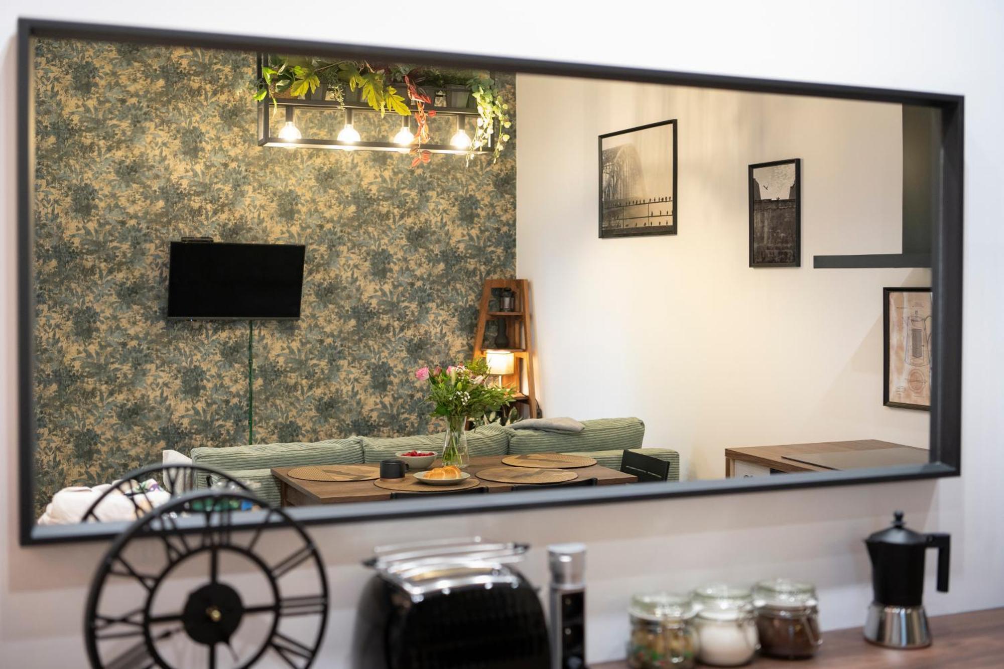 Tyzenhauz Apartments Siemiradzkiego Street Krakow Bagian luar foto